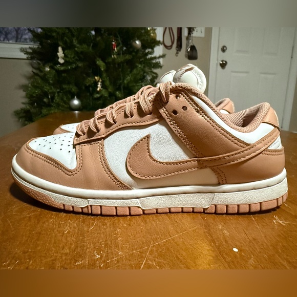 Women’s Nike Dunk Low Rose Wisper Sneakers - Picture 7 of 10